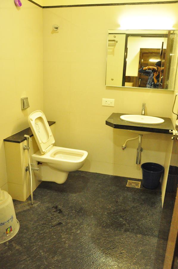 Hotel Pai Residency Hospet Zewnętrze zdjęcie